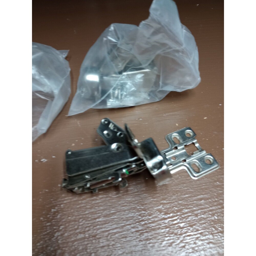 NOS, MEPLA # DS-78-253 Z/00, Full Overlay, 175 Degree, Self Close Hinge